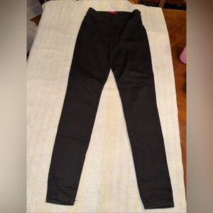 Jennifer Lopez Ladies Size 2 Black Jegging